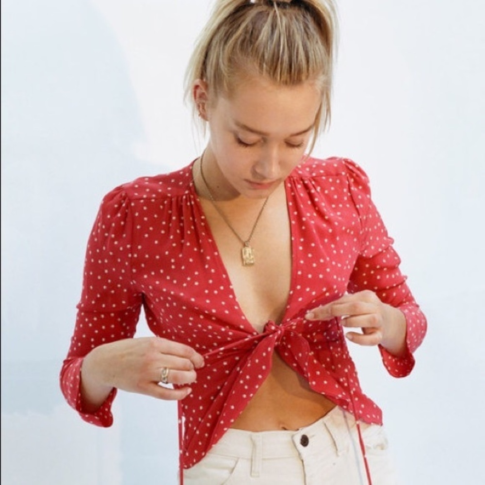 • Realisation Par • The Bianca • Red Star • Small